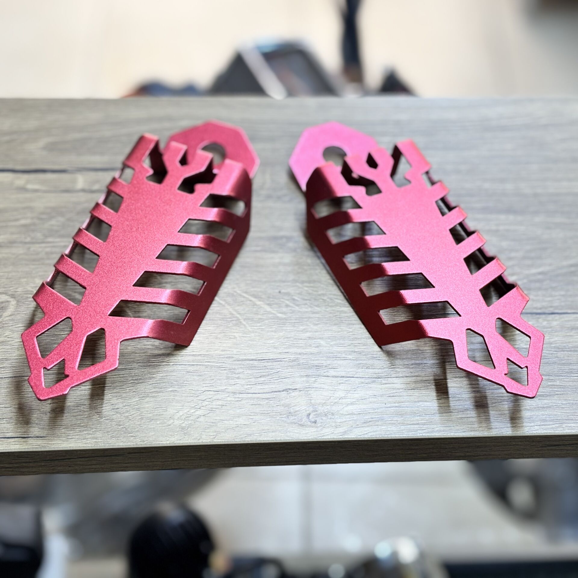 Amortisör Koruyucu Kırmızı